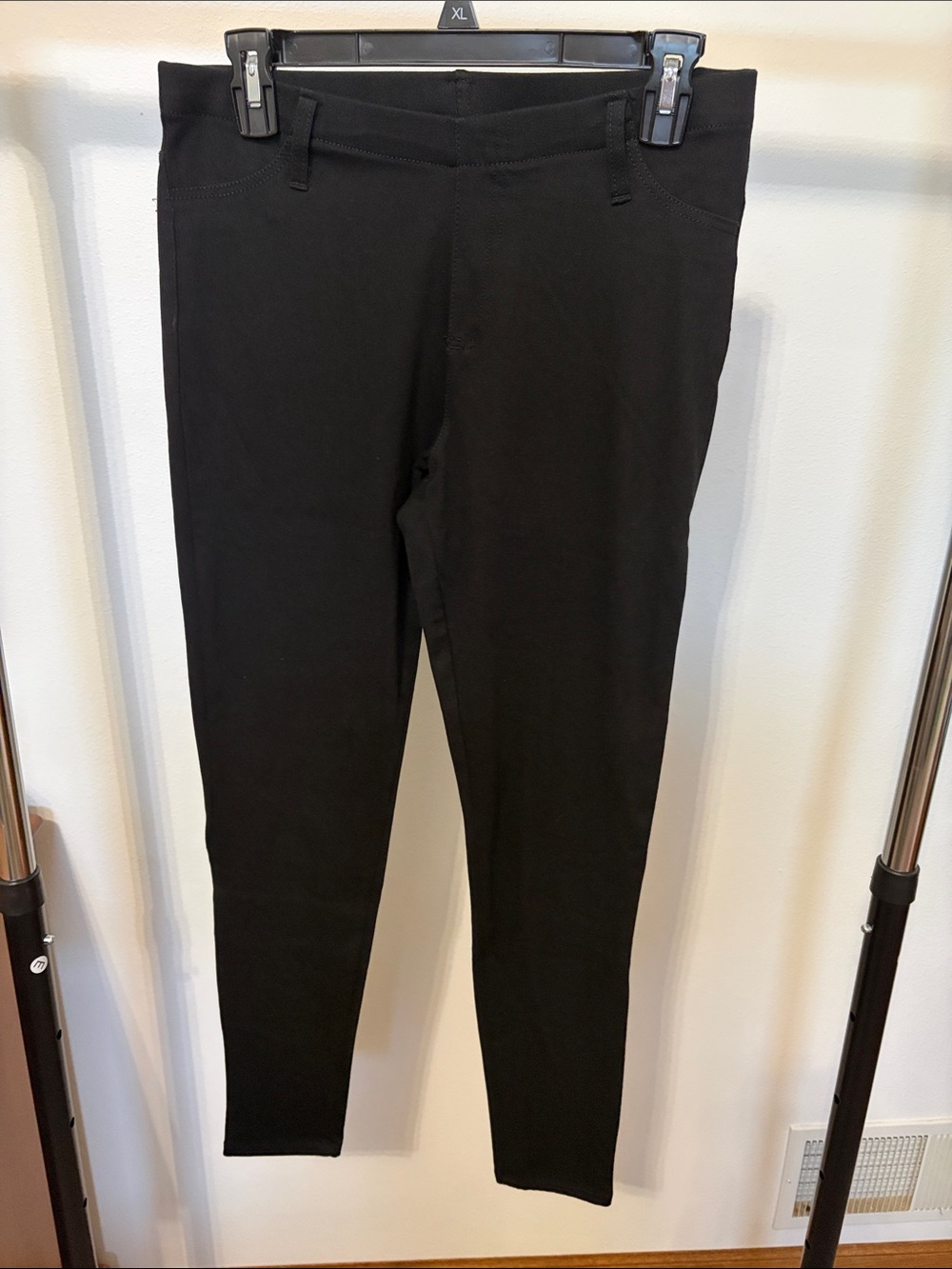 Faded Glory Jeggings
MORE COLORS LISTED
bundle for discounted offer 
L 12 - 14